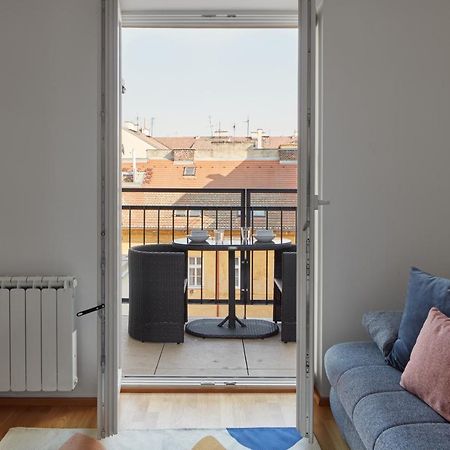 Bright Apartment In New Town By Prague Days Esterno foto
