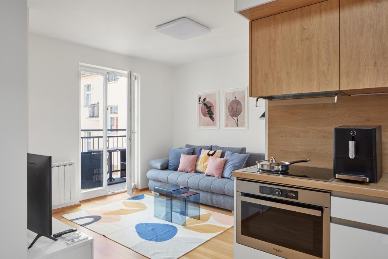 Bright Apartment In New Town By Prague Days Esterno foto